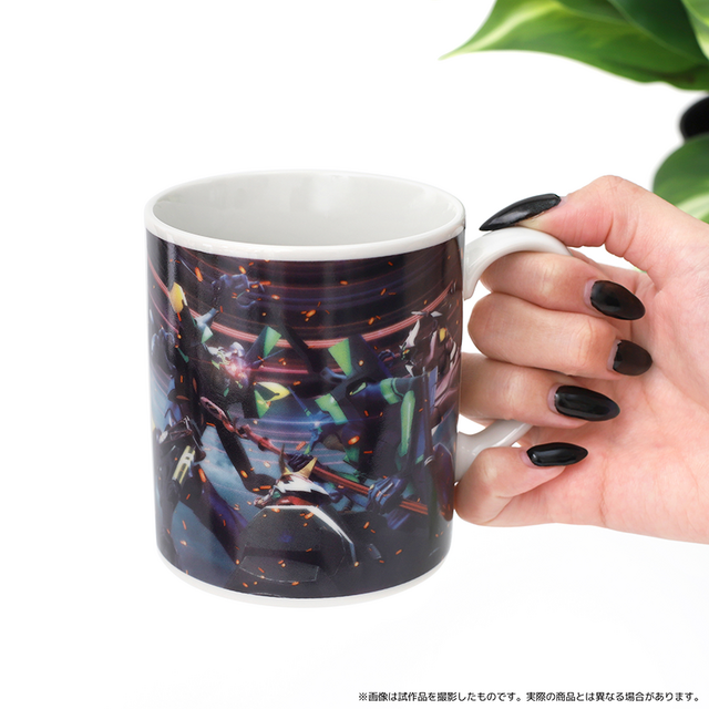 『ぱちんこ シン・エヴァンゲリオン』グッズ「マグカップ」（C）カラー