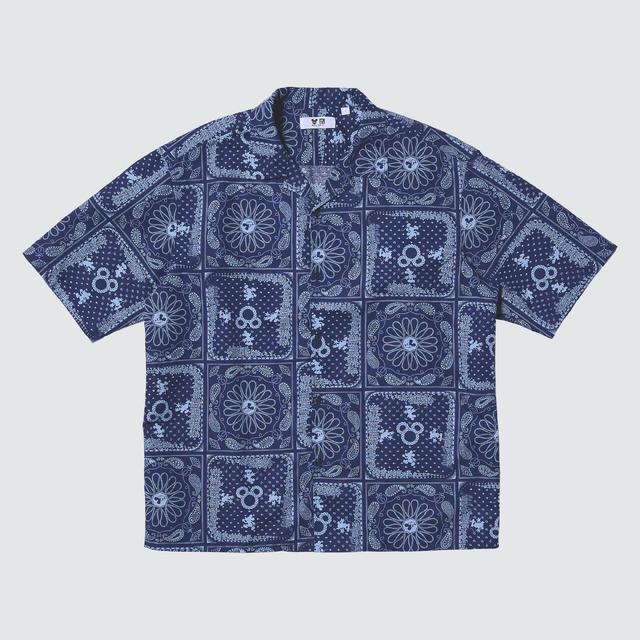 ユニクロ「MEN ディズニー イン ブルー コットンリネンシャツ」カラー：69 NAVY（C）Disney