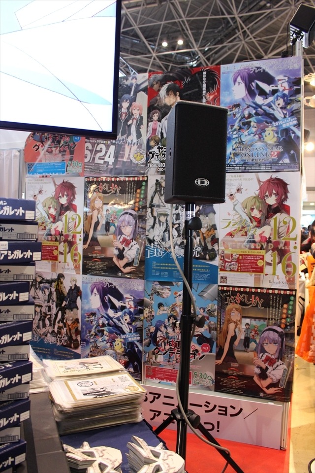 最新作のビジュアルやPVも、企業ブースは大盛況【コミケ89レポート】