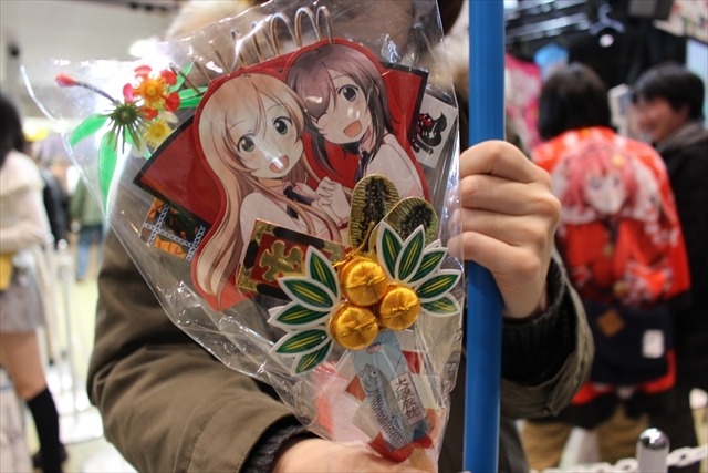 最新作のビジュアルやPVも、企業ブースは大盛況【コミケ89レポート】