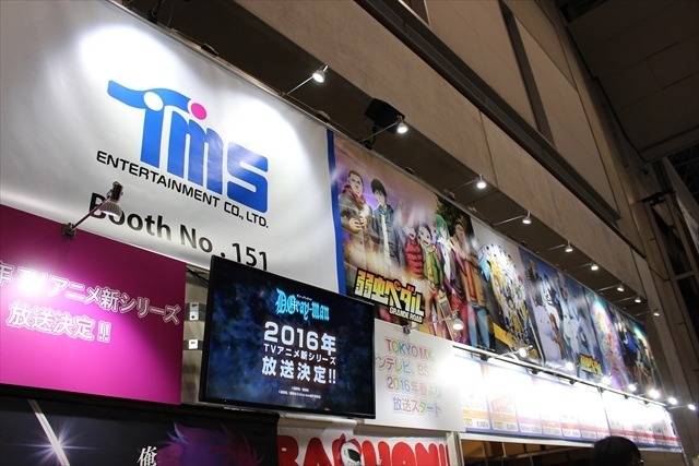 最新作のビジュアルやPVも、企業ブースは大盛況【コミケ89レポート】