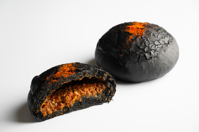 ブーランジェリー ボヌール(バーニングゴジラの激辛カレーパン)