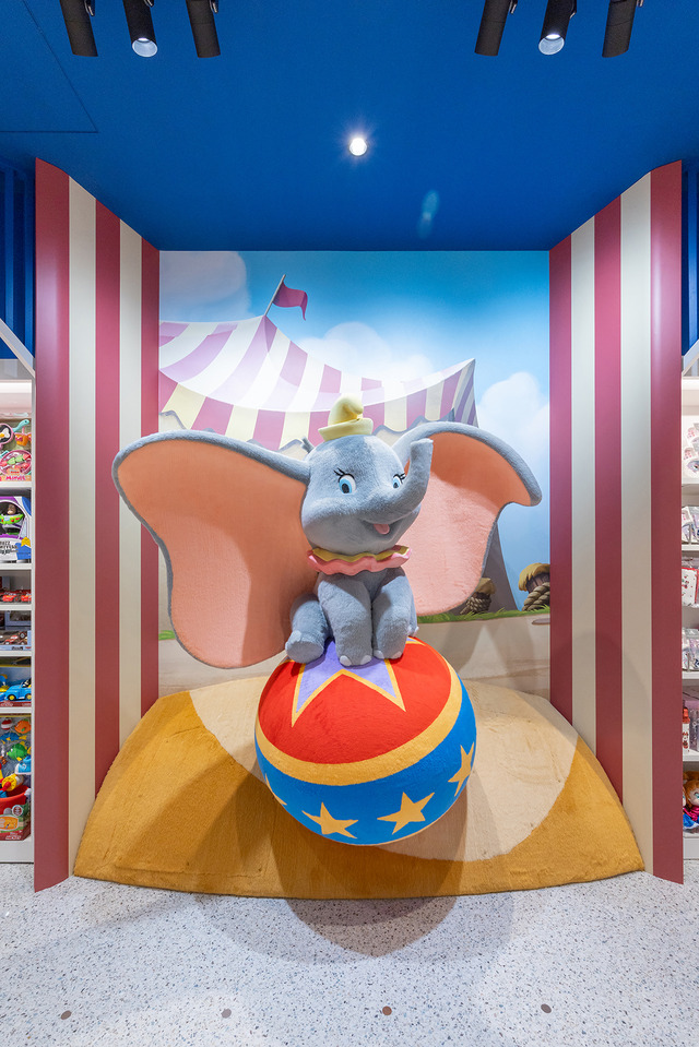 「ディズニーストア 岡山イオンモール店」