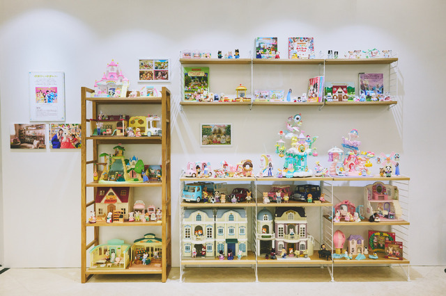 「シルバニアファミリー」40周年記念の大規模展覧会が開催中！コラボ企画やオリジナルグッズも