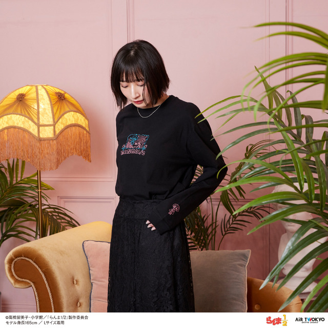 AIR TWOKYOがTVアニメ『らんま1/2』のグッズを販売。「ネオン中華ロングスリーブTシャツ 3（天道あかね）」（C）高橋留美子・小学館／「らんま1/2」製作委員会