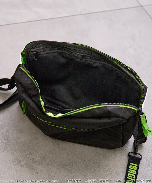 TVアニメ『ブルーロック』× earth music＆ecology Japan Label「クリアショルダーバッグ 潔 世一 モデル＜グリーン＞」