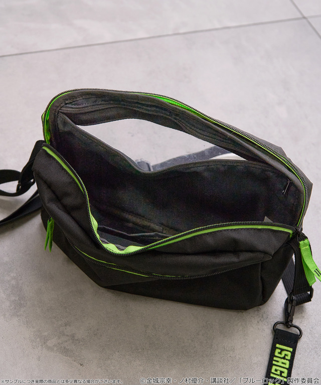 TVアニメ『ブルーロック』× earth music＆ecology Japan Label「クリアショルダーバッグ 潔 世一 モデル＜グリーン＞」