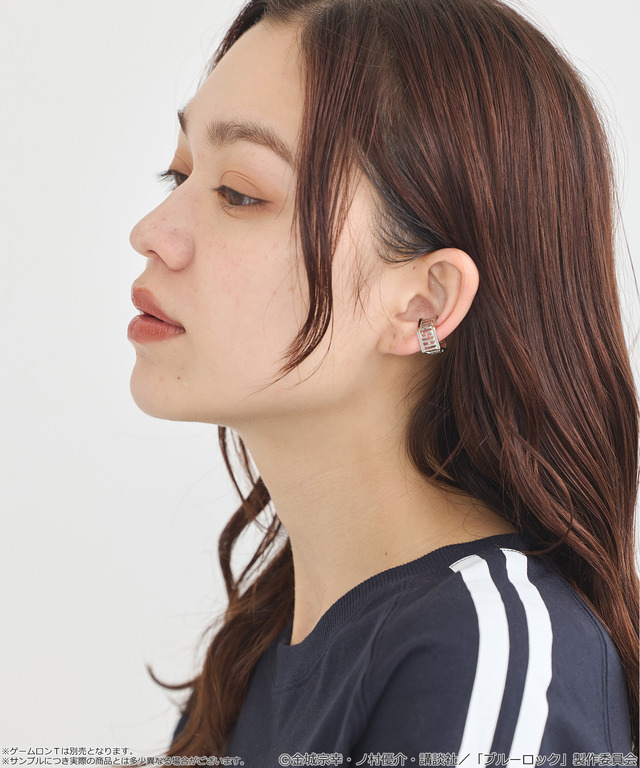 TVアニメ『ブルーロック』× earth music＆ecology Japan Label「マルチWAYイヤーカフネックレス」使用例