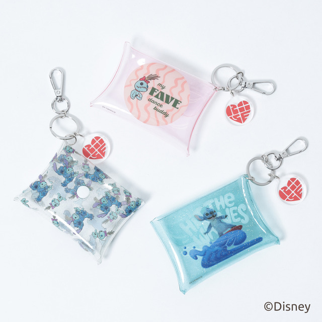 ルミネエスト新宿「GOOD MOOD ~STITCH COLLECTION~」を開催。ローズバッド「STITCH/SCRUMP/CLEARPOUCH AND CHARM SET」（C）Disney