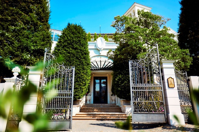 横浜 アートグレイス ポートサイドヴィラ