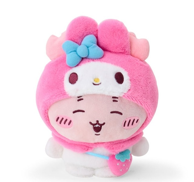 ちいかわ×サンリオキャラクターズ「古本屋×マイメロディ ぬいぐるみ」（C）nagano / chiikawa committee（C）025 SANRIO CO.,LTD.