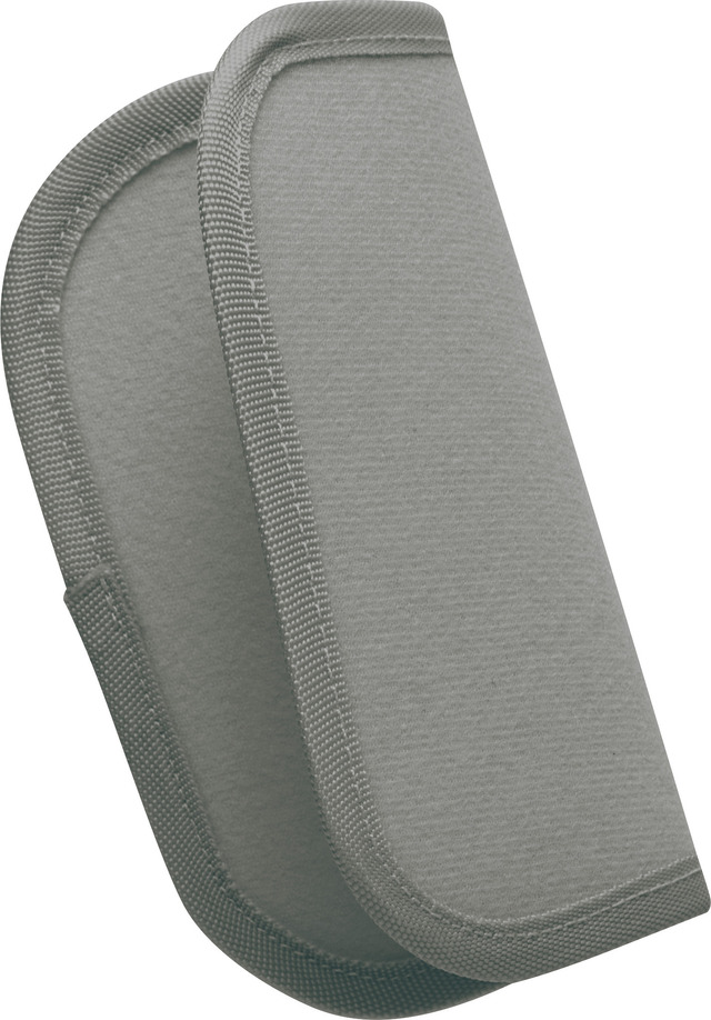 「ゲーミングリラックマ ストラップ付メガネケース」メガネの保護カバーも付属（C）2025 SAN-X CO., LTD. ALL RIGHTS RESERVED.