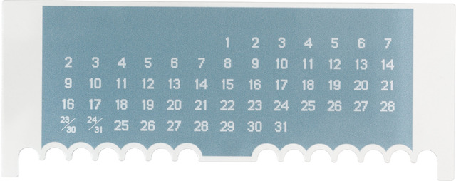 「ゲーミングリラックマ アクリル万年カレンダー」セット内容（C）2025 SAN-X CO., LTD. ALL RIGHTS RESERVED.