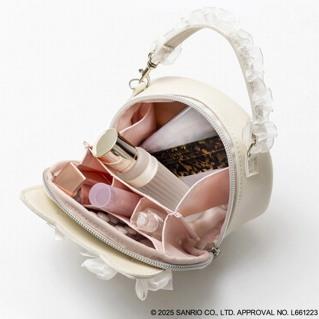 『HELLO KITTY × BRILMY 中身が見えて時短がかなう ズボラに優しいコスメポーチ BOOK BLACK ver.』　