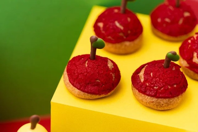 りんごのキャラメルシュークリーム