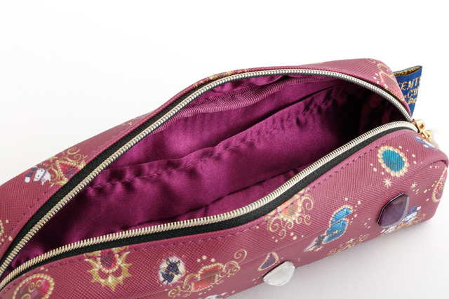 センチメンタルサーカス新テーマ 永遠の魔法と願いのグリモワール「ペンポーチ」（C）2025 SAN-X CO., LTD. ALL RIGHTS RESERVED.