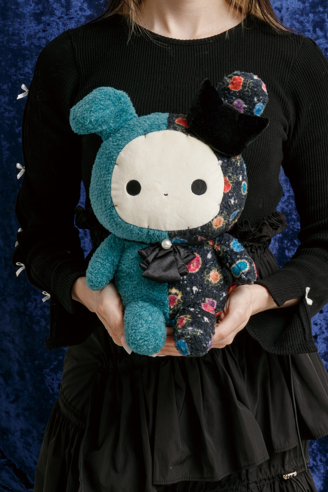 センチメンタルサーカス新テーマ 永遠の魔法と願いのグリモワール「ぬいぐるみ（M）」（C）2025 SAN-X CO., LTD. ALL RIGHTS RESERVED.