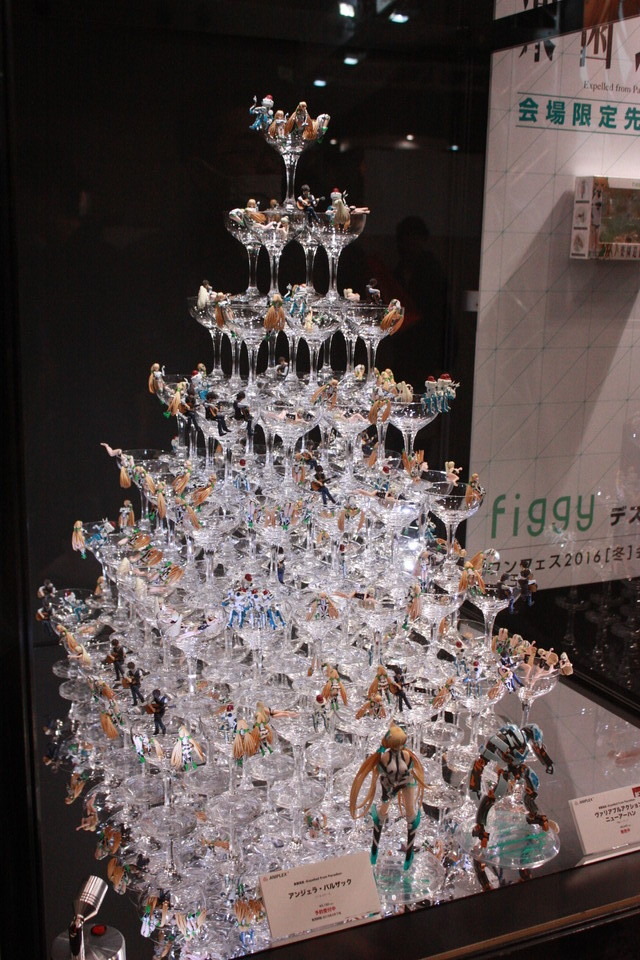 「冴え彼女」198万円等身大“加藤恵”フィギュアが!ワンフェス2016[冬]“アニプレックスブース”レポ