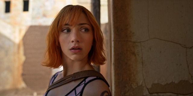 ナミ役：エミリー・ラッド