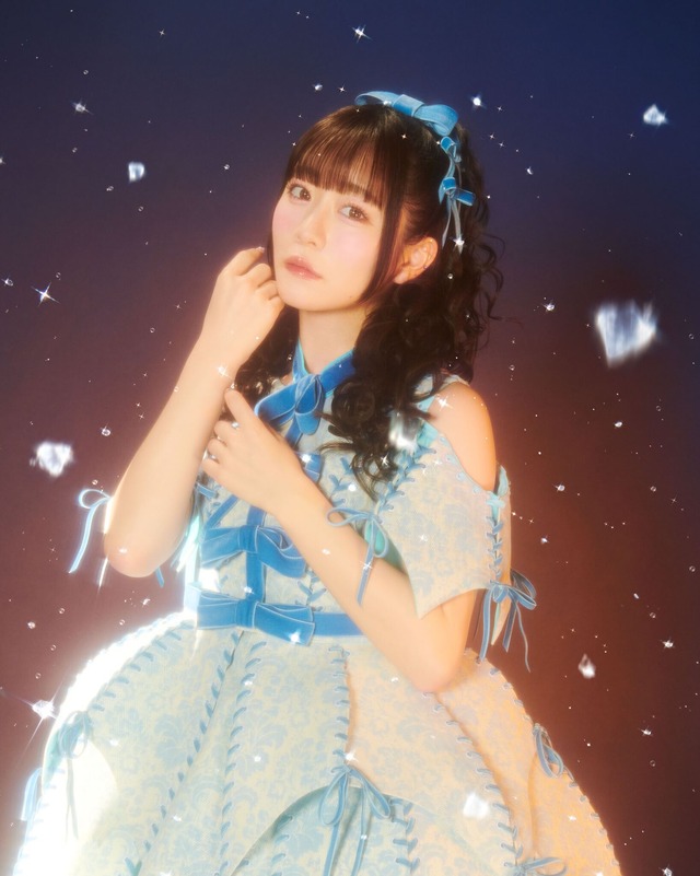 FRUITS ZIPPER 真中まな アー写