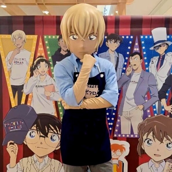 「名探偵コナンランド 全国ツアー2025 三井ショッピングパーク ラブラ万代・ラブラ2」撮影会を開催（C）青山剛昌／小学館 （C）青山剛昌／小学館・読売テレビ・TMS 1996