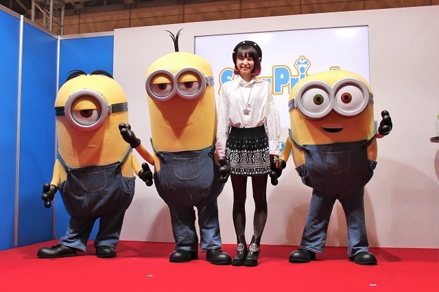 ミニオンズも登場して大盛況！　「LiSAプライズ登場記念トークショー」