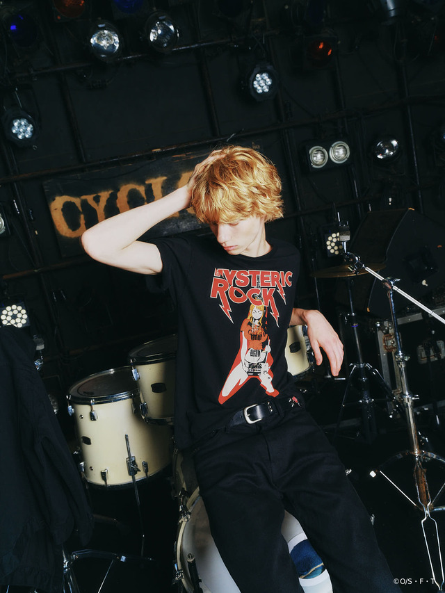 ONE PIECE×HYSTERIC GLAMOUR「NAMI FLYING V Tシャツ」着用イメージ（C）O/S・F・T