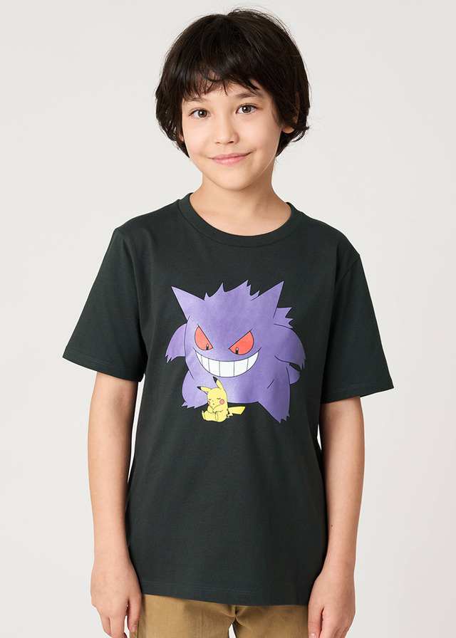 ポケットモンスター×グラニフ「ピカチュウ＆ゲンガー｜キッズTシャツ」着用イメージ（C）Nintendo・Creatures・GAME FREAK・TV Tokyo・ShoPro・JR Kikaku （C）Pokemon