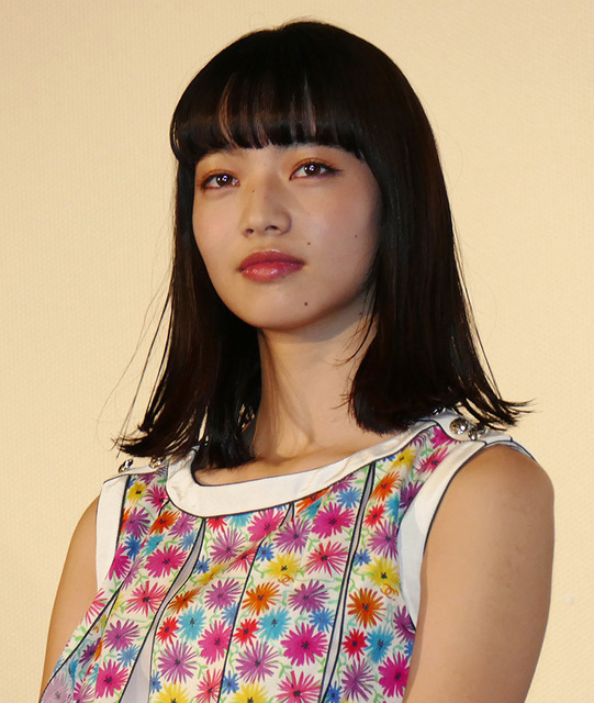 小松菜奈／『黒崎くんの言いなりになんてならない』初日舞台挨拶