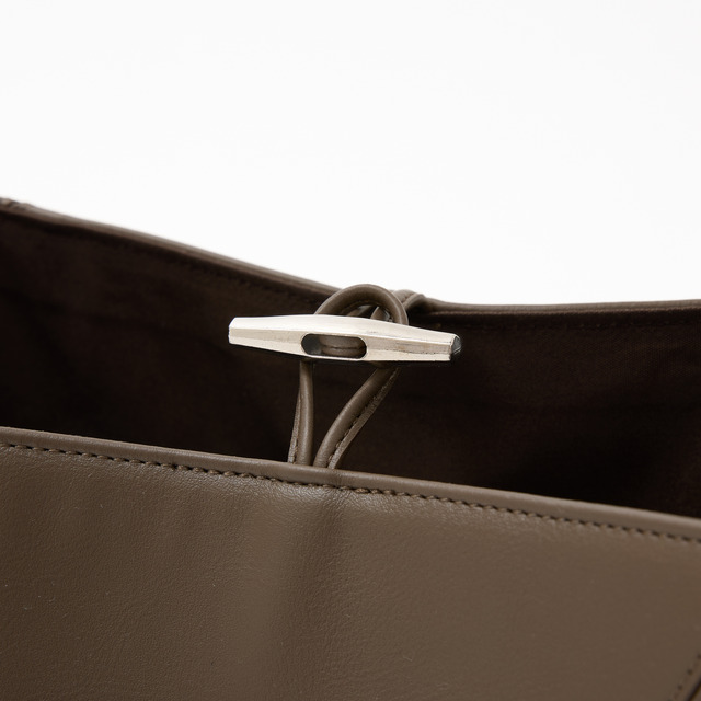 雑渡昆奈門 モデル トートバッグ