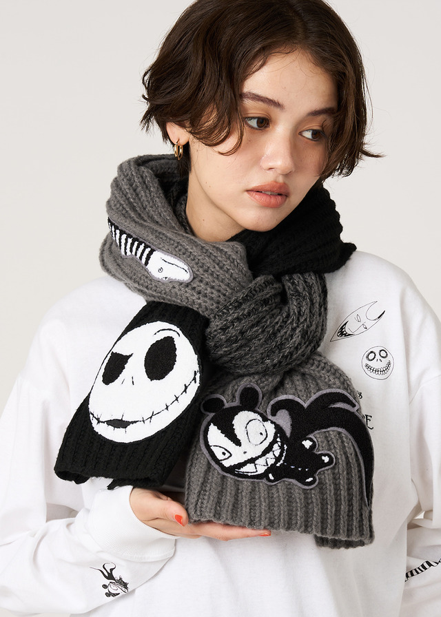 『ナイトメアー・ビフォア・クリスマス』×グラニフ「クリスマスのおもちゃ｜ニットマフラー」（C）Disney