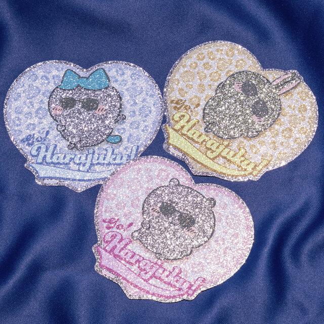 「ちいかわ」愉快な“Go！HARAJUKU”やカワイイ“星座”も！とっておきのアイテムを持ったぬいぐるみなど、新商品が本日10月17日11時発売