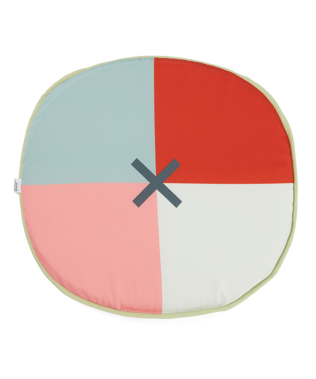 SPY×FAMILY Mid-Century MODERN Seat Pad　￥5,500 (tax in)　※受注販売