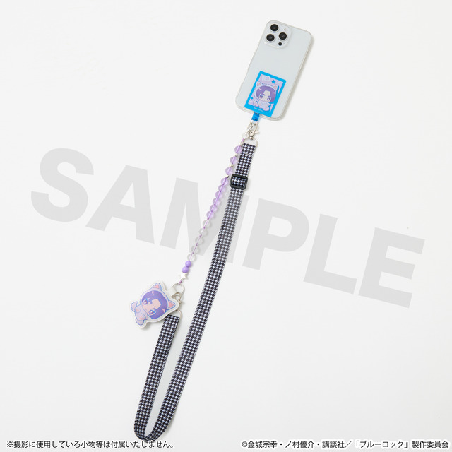 TVアニメ『ブルーロック』SuperGroupiesコラボ「御影 玲王 モデル スマホストラップ＆フォンタブ」使用イメージ（C）金城宗幸・ノ村優介・講談社／「ブルーロック」製作委員会