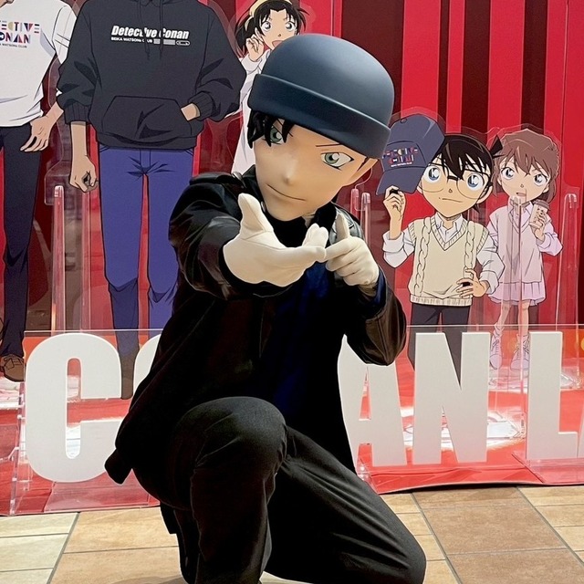 「名探偵コナンランド 三井ショッピングパーク ららぽーと愛知東郷会場」撮影会イメージ　赤井秀一（C）青山剛昌／小学館 （C）青山剛昌／小学館・読売テレビ・TMS 1996