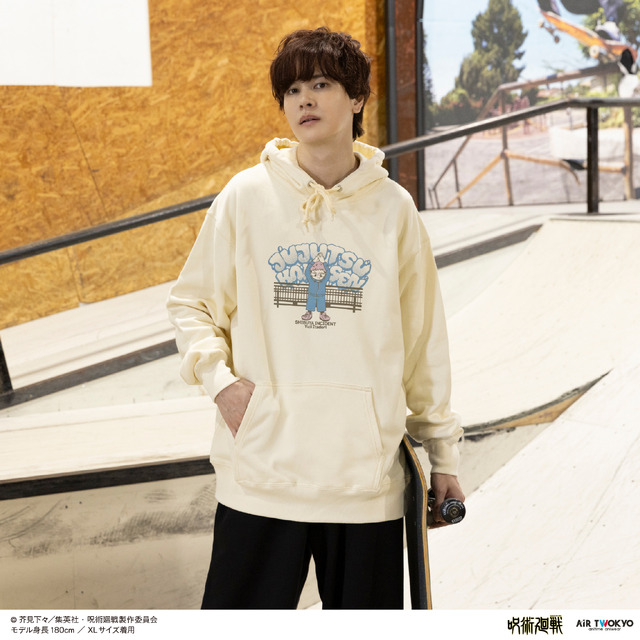 AIR TWOKYO『呪術廻戦』グッズコレクション「シーンイラストパーカー 3（虎杖悠仁）」（C）芥見下々／集英社・呪術廻戦製作委員会