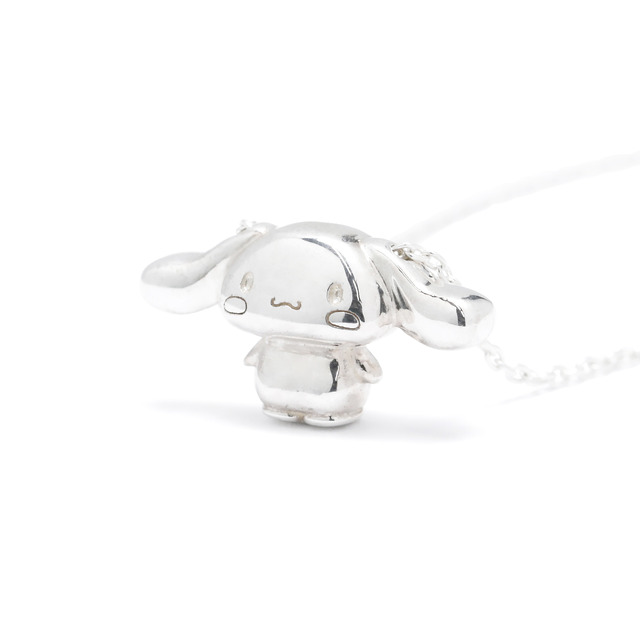 「CINNAMOROLL（シナモロール）× JAM HOME MADE CLOVER ネックレス」（C）2025 SANRIO CO., LTD. APPROVAL NO. 663582