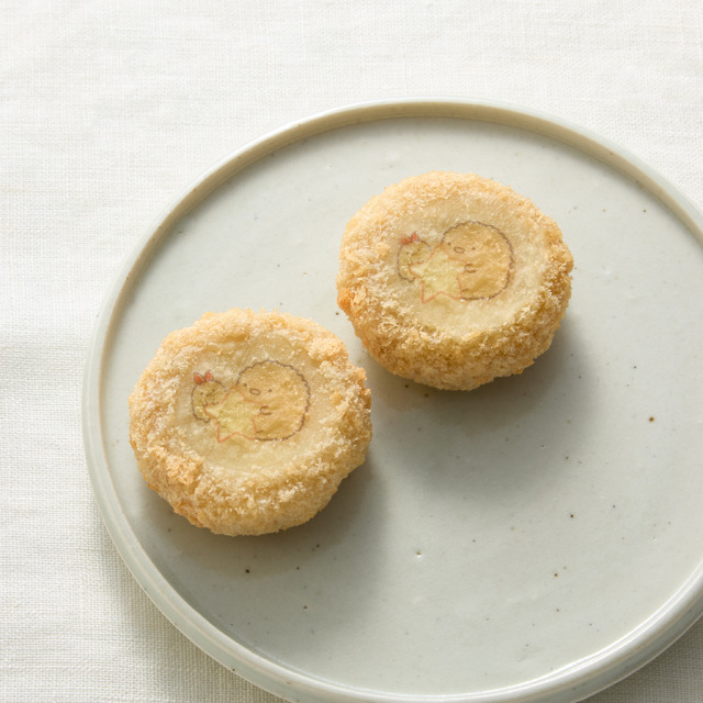 『すみっコぐらし』キャラクターおせち「かぼちゃコロッケ「とんかつ・えびふらいのしっぽ」（C）2025 San-X Co., Ltd. All Rights Reserved.