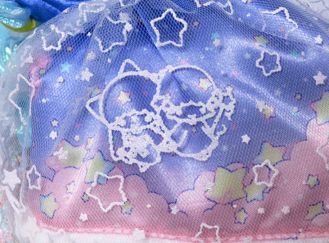 「フォトジェニックリカ キキ＆ララ 50th アニバーサリースタイル」オーバースカートデザイン