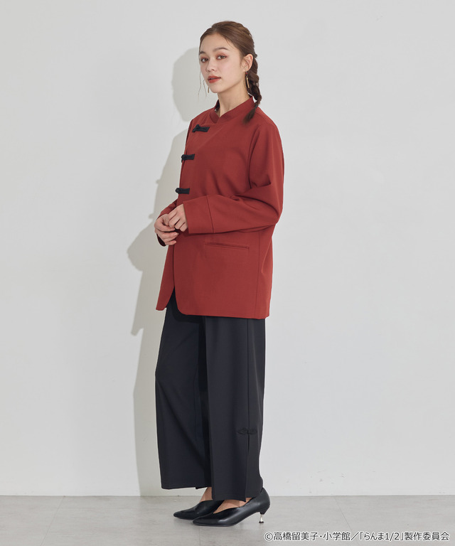 TVアニメ『らんま1/2』× earth music＆ecology Japan Label「チャイナシャツジャケット」ボルドー　着用イメージ（C）高橋留美子・小学館/「らんま1/2」製作委員会