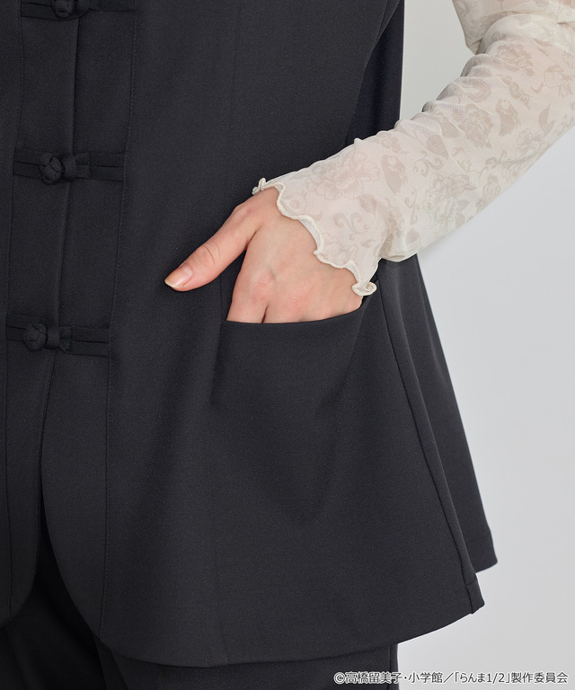 TVアニメ『らんま1/2』× earth music＆ecology Japan Label「チャイナビスチェ」ブラック　着用イメージ（C）高橋留美子・小学館/「らんま1/2」製作委員会