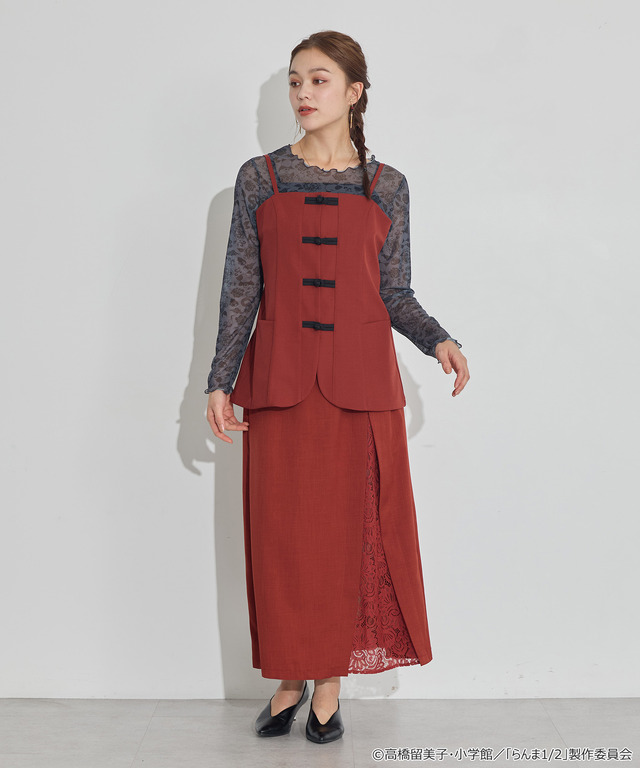 TVアニメ『らんま1/2』× earth music＆ecology Japan Label「チャイナビスチェ」ボルドー　着用イメージ（C）高橋留美子・小学館/「らんま1/2」製作委員会