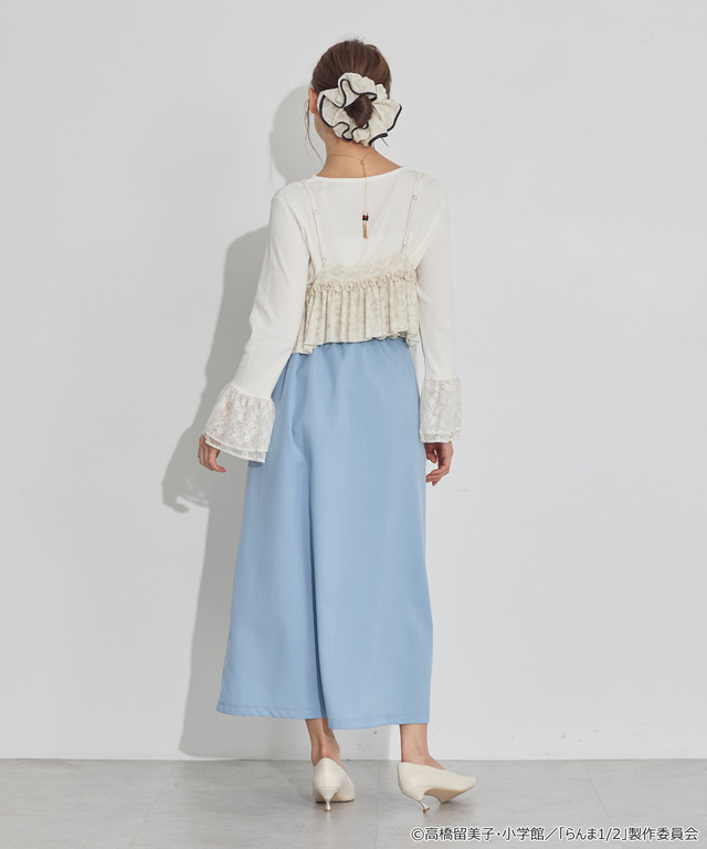 TVアニメ『らんま1/2』× earth music＆ecology Japan Label「チャイナスカート」ライトブルー　着用イメージ（C）高橋留美子・小学館/「らんま1/2」製作委員会