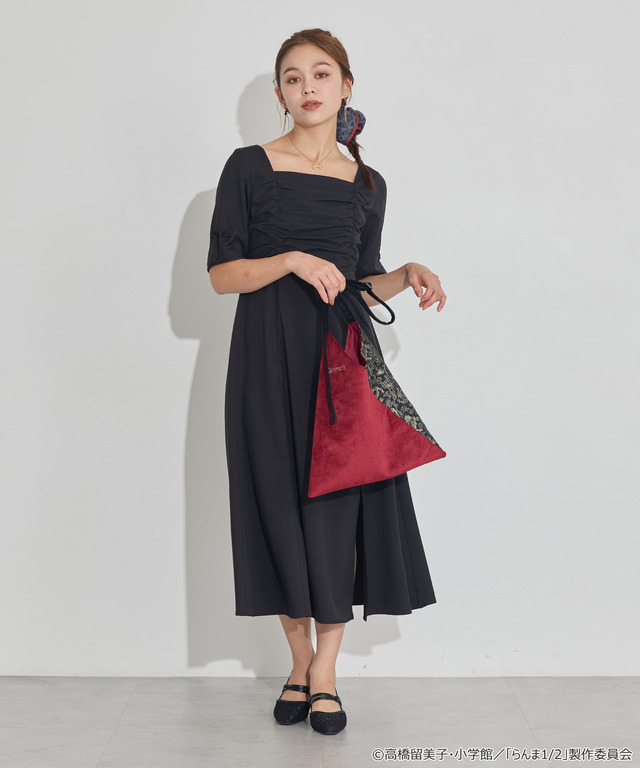 TVアニメ『らんま1/2』× earth music＆ecology Japan Label「チャイナワンピース」ブラック　着用イメージ（C）高橋留美子・小学館/「らんま1/2」製作委員会