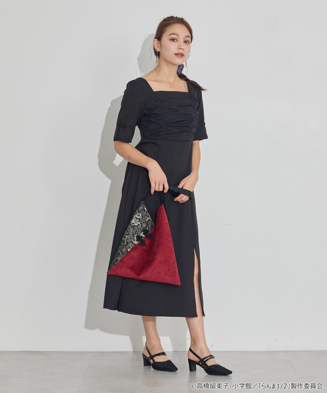 TVアニメ『らんま1/2』× earth music＆ecology Japan Label「チャイナワンピース」ブラック　着用イメージ（C）高橋留美子・小学館/「らんま1/2」製作委員会