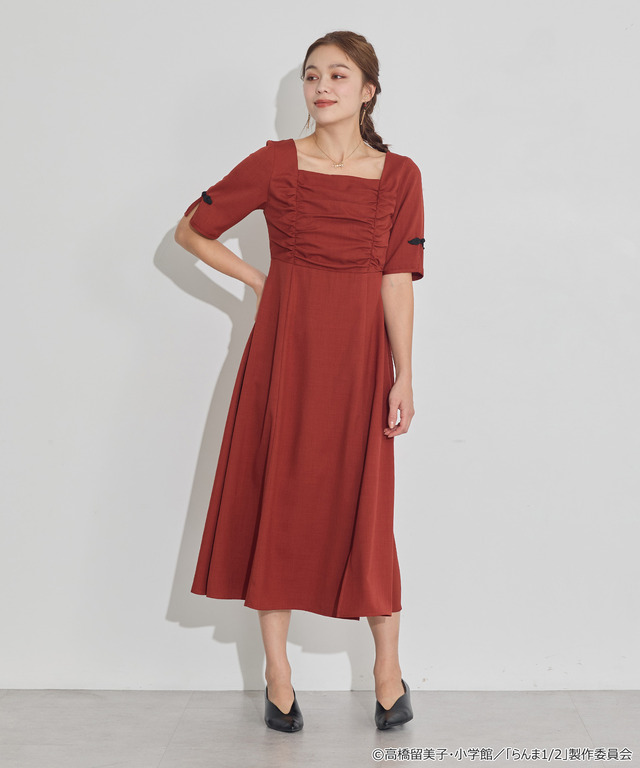 TVアニメ『らんま1/2』× earth music＆ecology Japan Label「チャイナワンピース」ボルドー　着用イメージ（C）高橋留美子・小学館/「らんま1/2」製作委員会