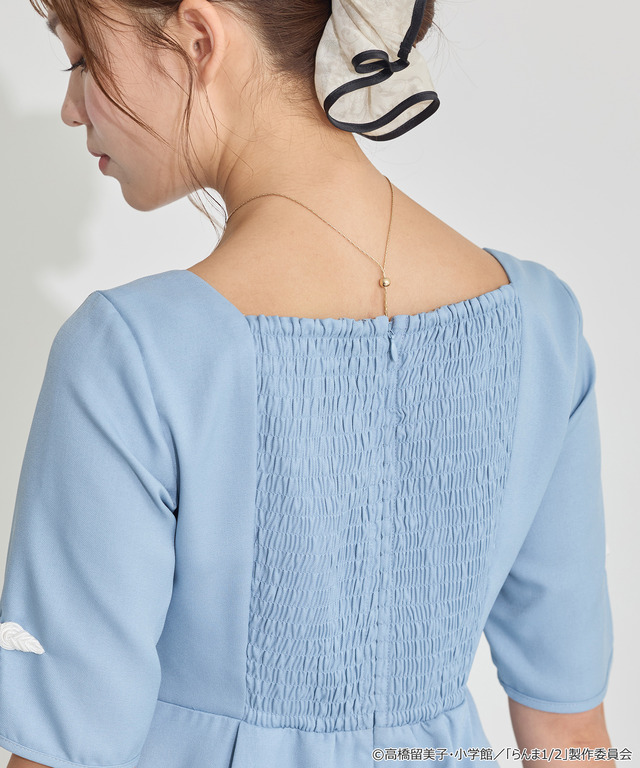 TVアニメ『らんま1/2』× earth music＆ecology Japan Label「チャイナワンピース」ライトブルー　着用イメージ（C）高橋留美子・小学館/「らんま1/2」製作委員会