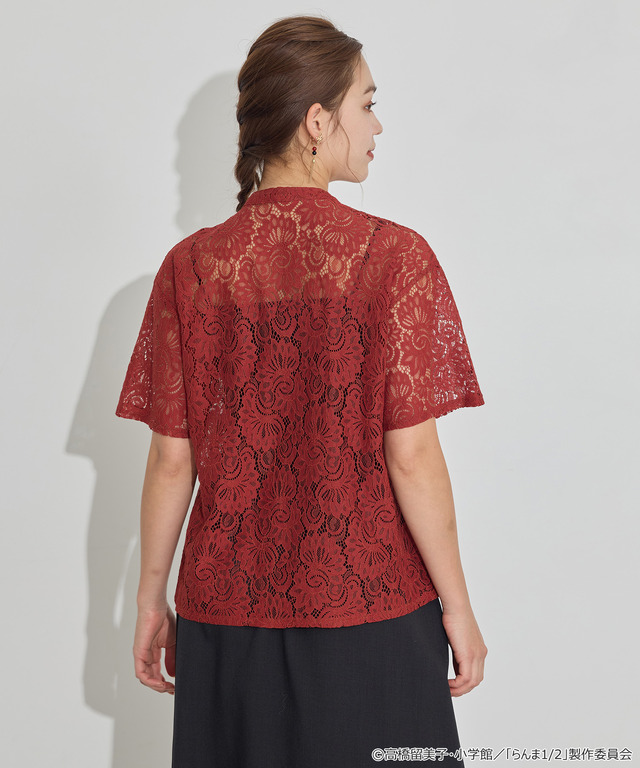 TVアニメ『らんま1/2』× earth music＆ecology Japan Label「チャイナレースシャツ」ボルドー　着用イメージ（C）高橋留美子・小学館/「らんま1/2」製作委員会