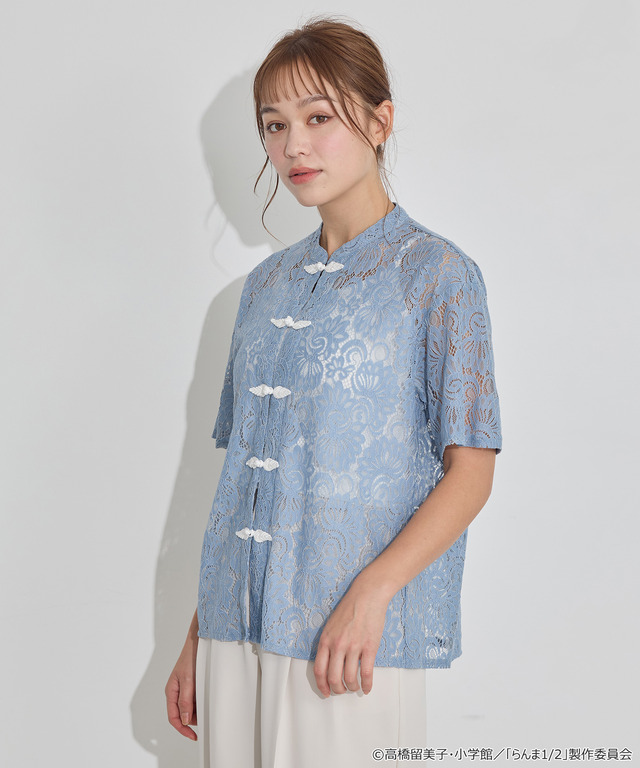 TVアニメ『らんま1/2』× earth music＆ecology Japan Label「チャイナレースシャツ」ライトブルー　着用イメージ（C）高橋留美子・小学館/「らんま1/2」製作委員会