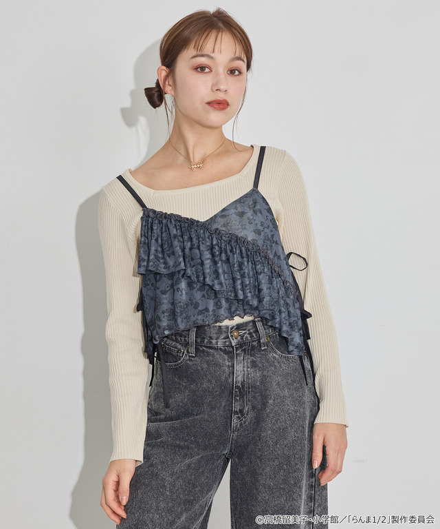 TVアニメ『らんま1/2』× earth music＆ecology Japan Label「シアービスチェ」ブラック　着用イメージ（C）高橋留美子・小学館/「らんま1/2」製作委員会